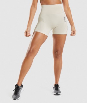 Dámské Kraťasy Gymshark Energy Seamless Bílé | 89450-QOPB