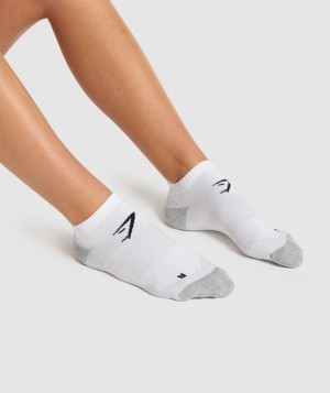Pánské Ponožky Gymshark Ankle Performance Bílé | 95120-PJGB